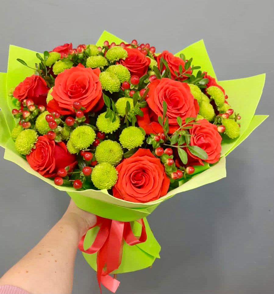 Букет цветов из: Хризантемы и Розы в Онуфриево