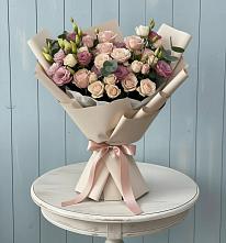 Букет цветов из:  Розы и Лизиантусы в Онуфриево