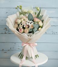 Букет цветов из:  Розы и Лизиантусы в Онуфриево