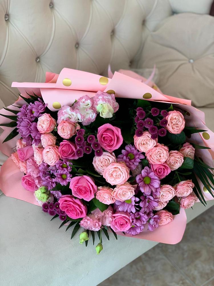 Букет цветов из: Хризантемы, Розы и Лизиантусы в Онуфриево