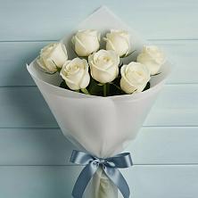 Букет 7 Белых роз Эдлесс Лав в Онуфриево