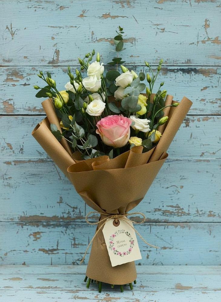 Букет цветов из: Розы и Лизиантусы в Онуфриево