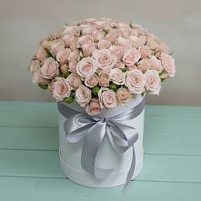 Цветочная композиция из Розы в шляпной коробке в Онуфриево