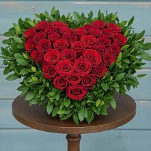 Цветочная композиция из Розы в виде сердца #REPLACE_PRED# Онуфриево