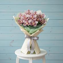 Букет цветов из:  Орхидеи и Розы #REPLACE_PRED# Онуфриево