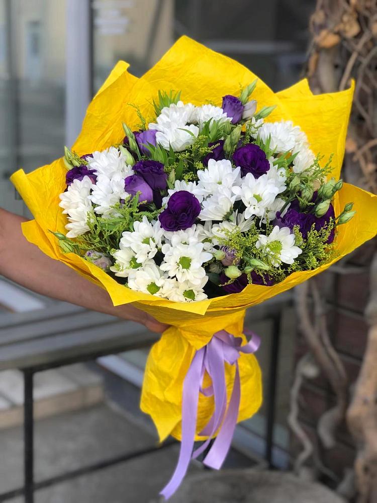 Букет цветов из: Ирисы, Хризантемы и Ромашки в Онуфриево