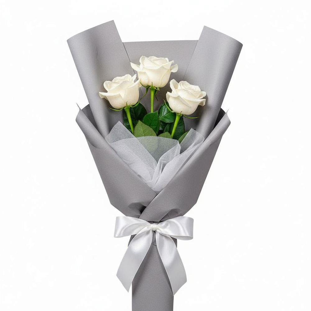 Букет 3 белые розы в Онуфриево