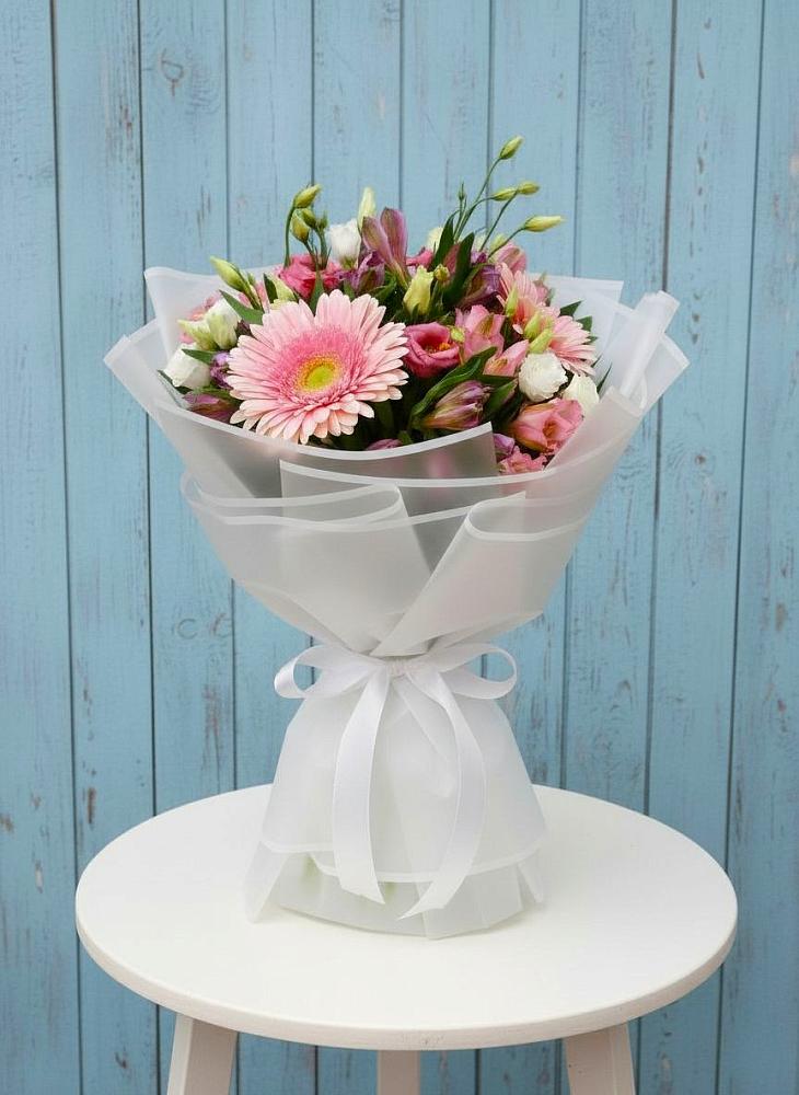 Букет цветов из: Герберы, Альстромерии и Лизиантусы в Онуфриево