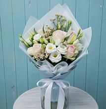 Букет цветов из:  Розы и Лизиантусы в Онуфриево
