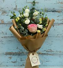 Букет цветов из:  Розы и Лизиантусы в Онуфриево