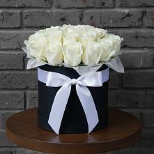 Цветочная композиция из Розы в шляпной коробке в Онуфриево